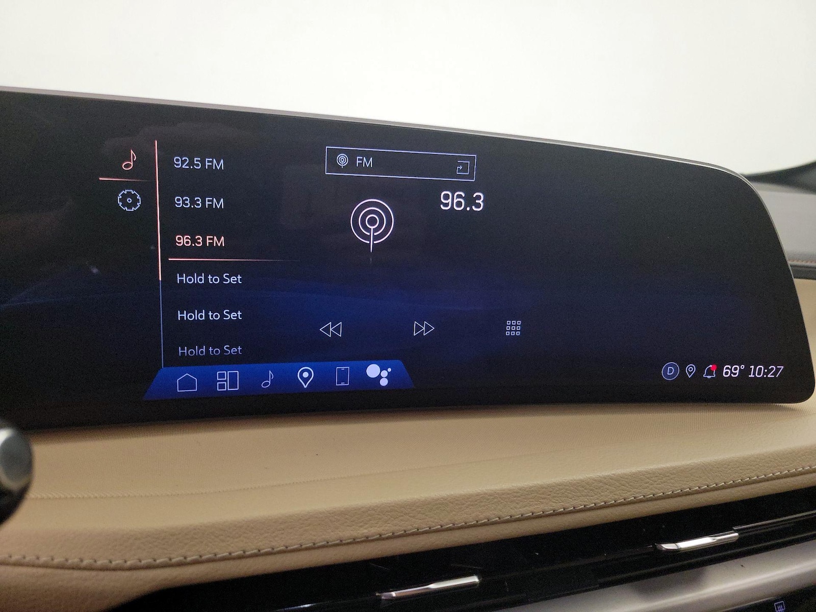 2024 Cadillac XT4 Luxury - Photo 16