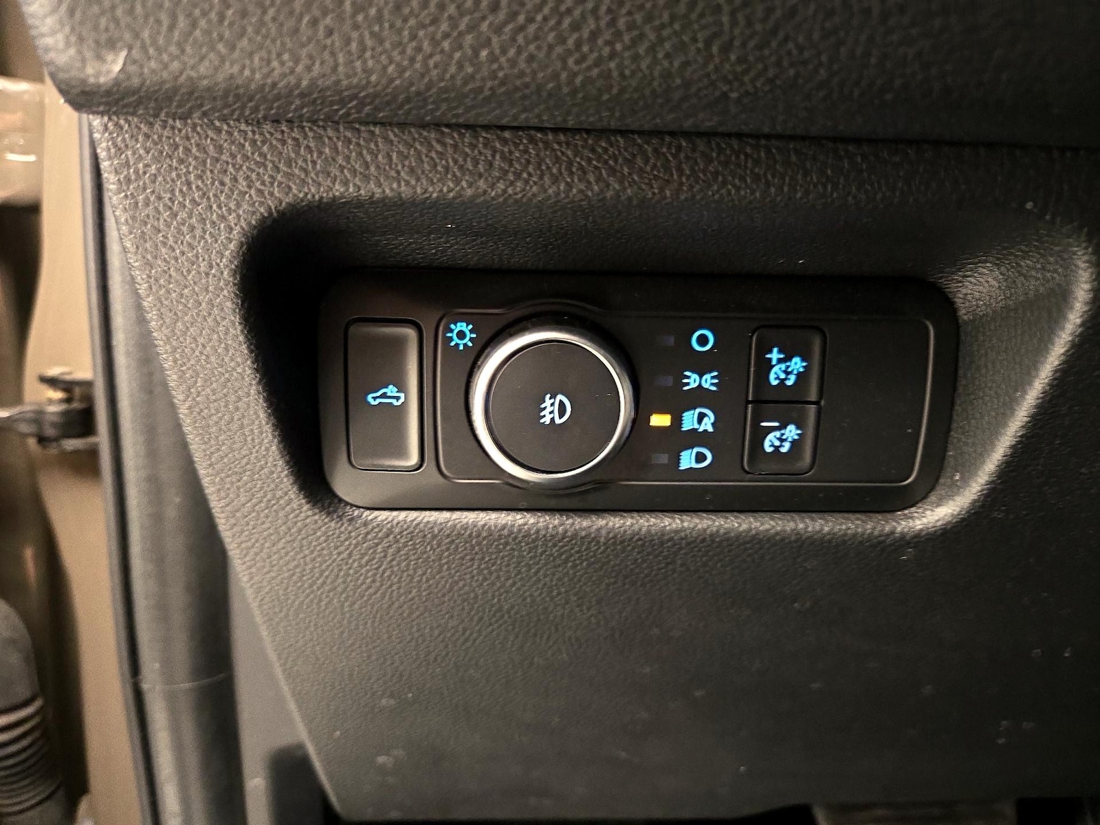 2025 Ford Ranger XLT - Photo 14
