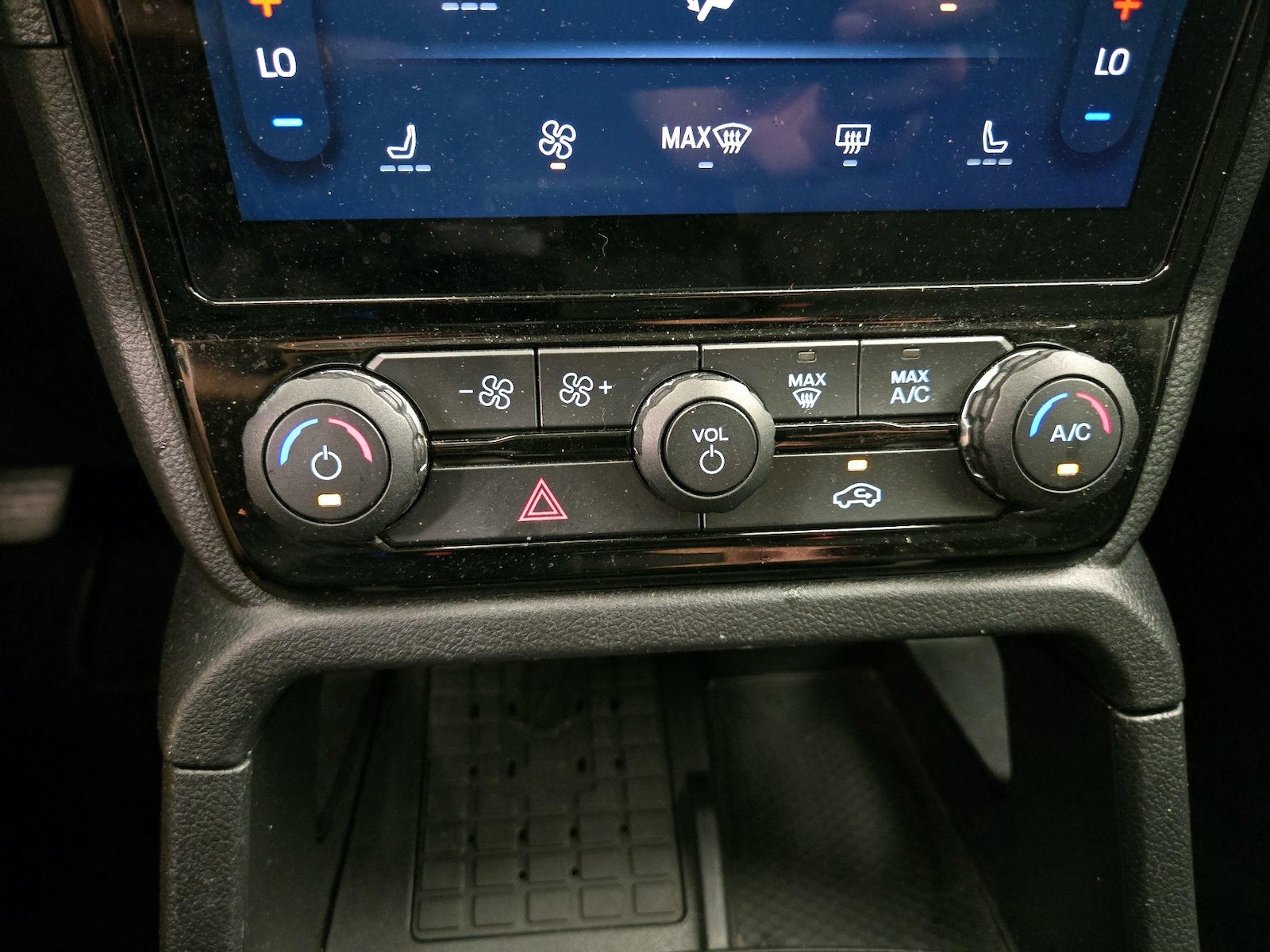 2025 Ford Ranger XLT - Photo 18