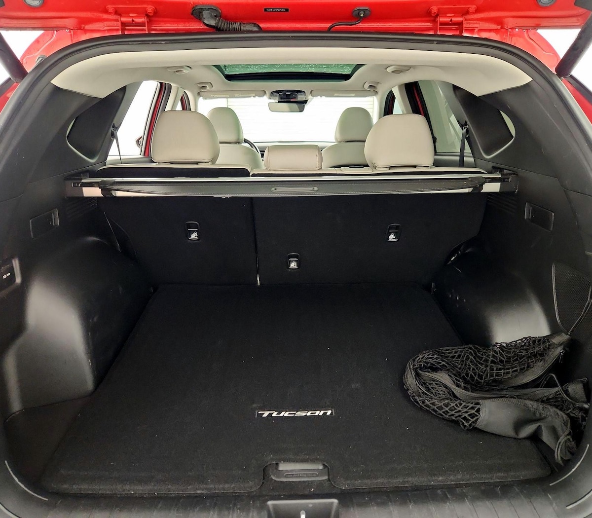 Trunk/Cargo (Seats Up)
