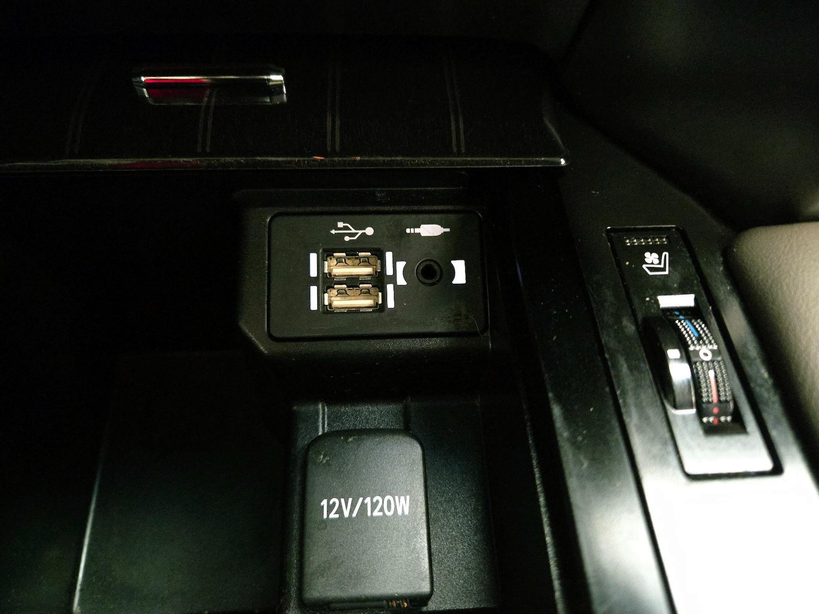 2021 Lexus GX PREMIUM - Photo 20