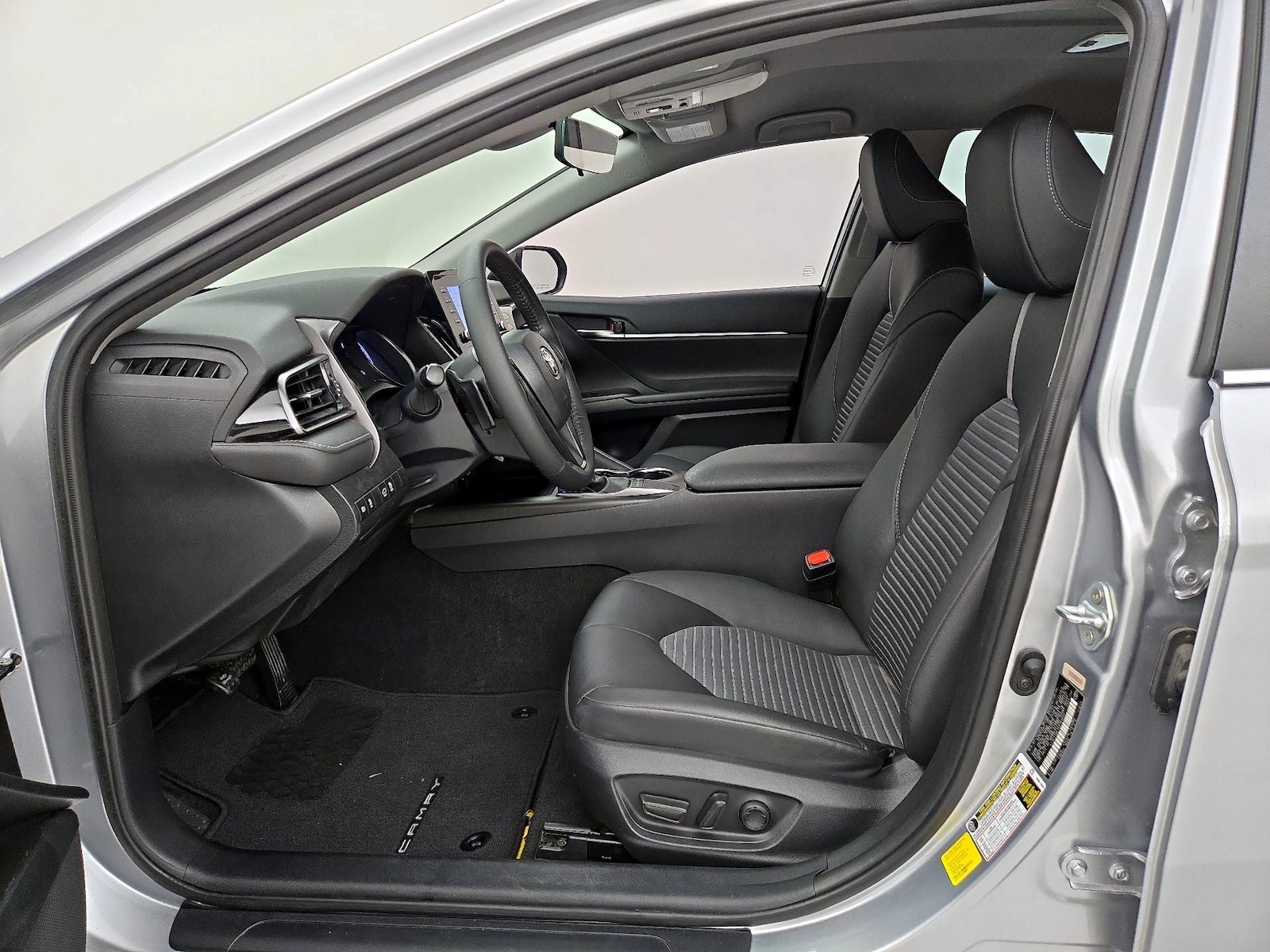 Power Seat(s) & Side Airbags