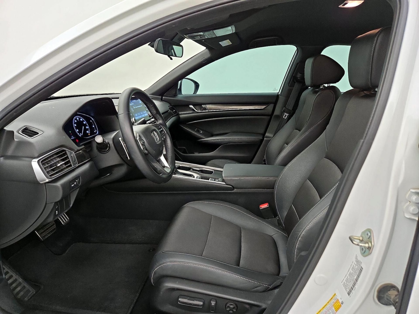 Power Seat(s) & Side Airbags