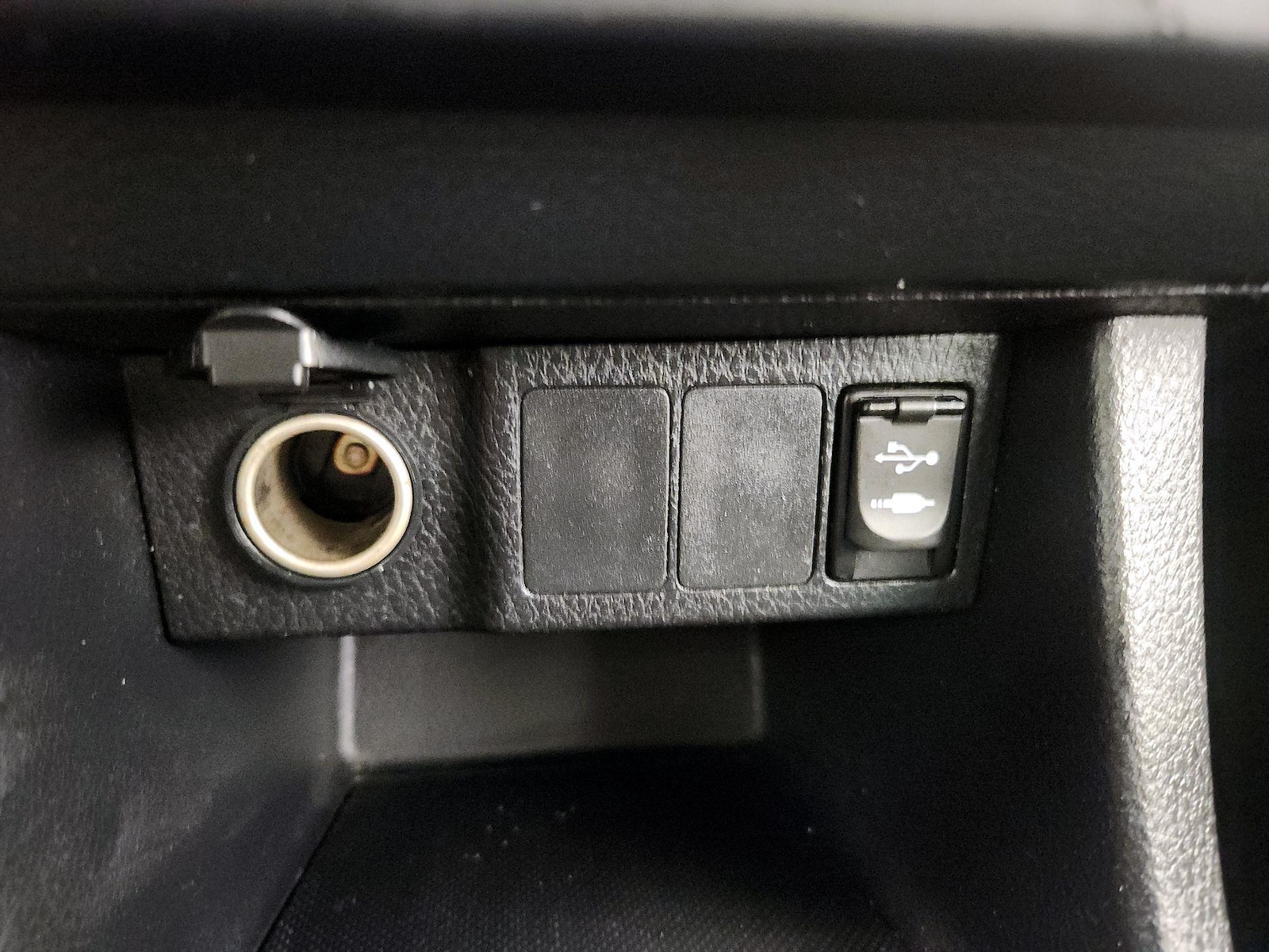 2015 Toyota Corolla S Plus - Photo 19