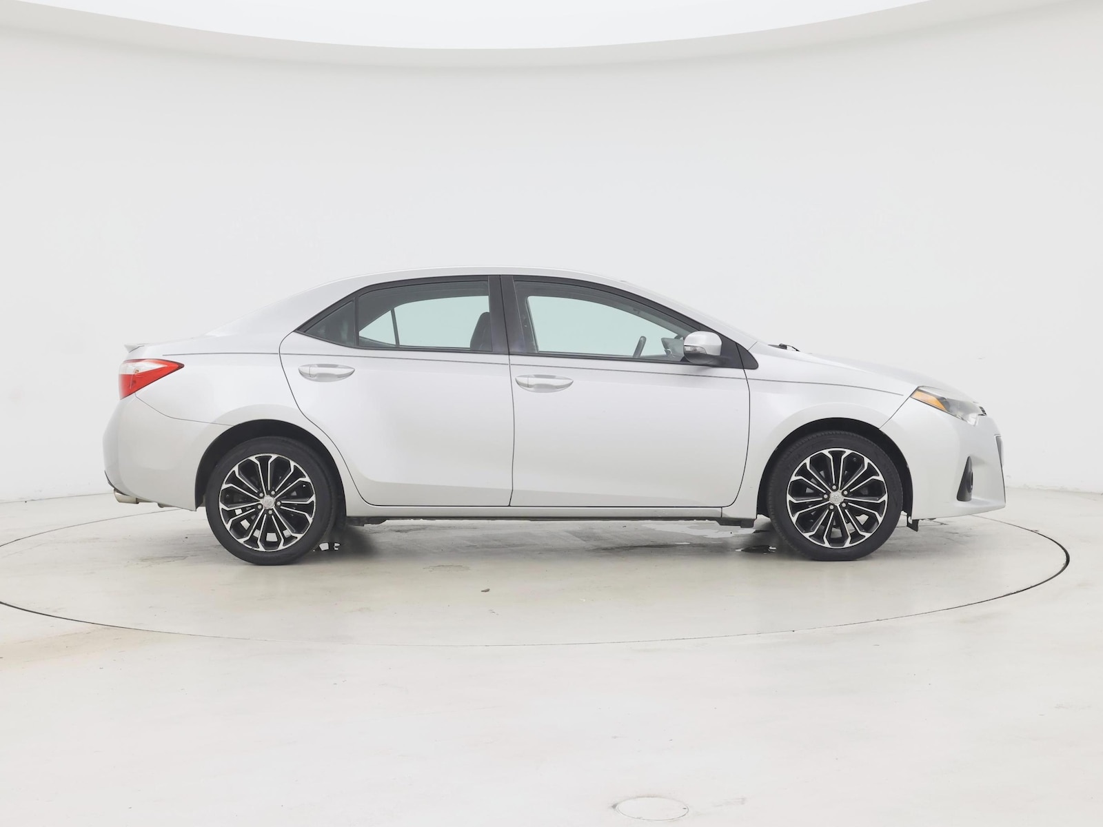 2015 Toyota Corolla S Plus - Photo 8