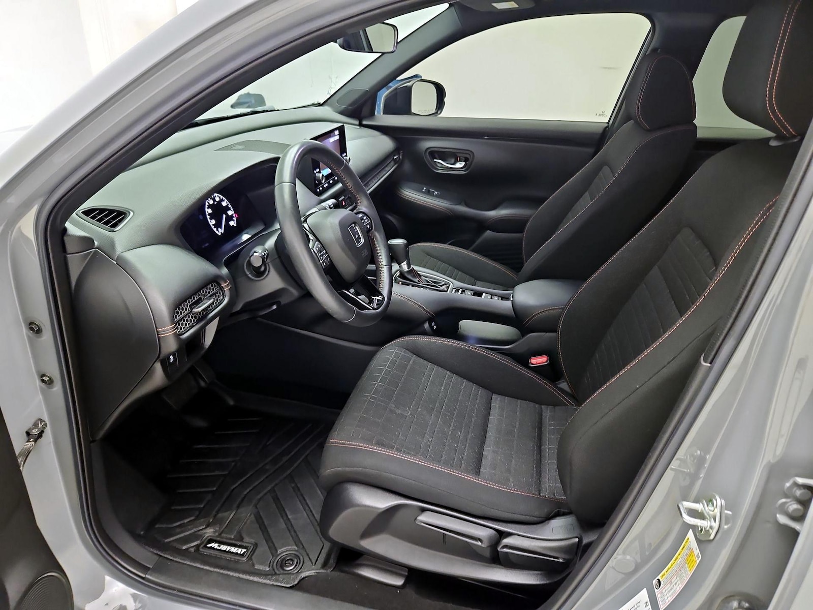 2025 Honda HR-V Sport - Photo 12