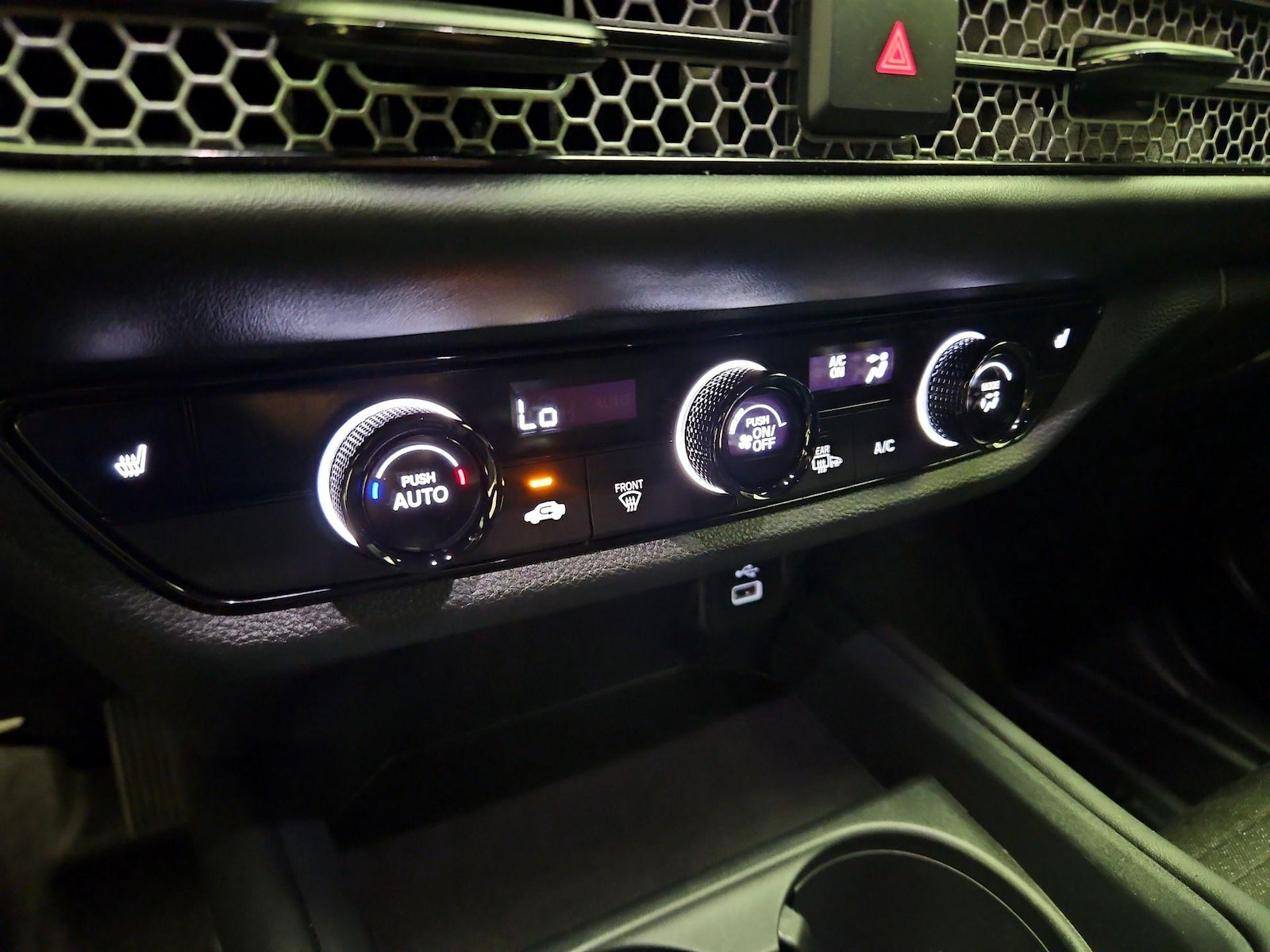 2025 Honda HR-V Sport - Photo 17