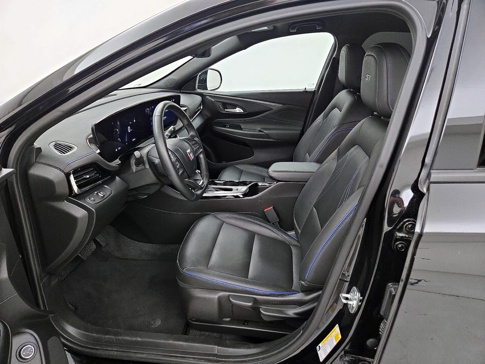 Side Airbags & Leatherette Seats