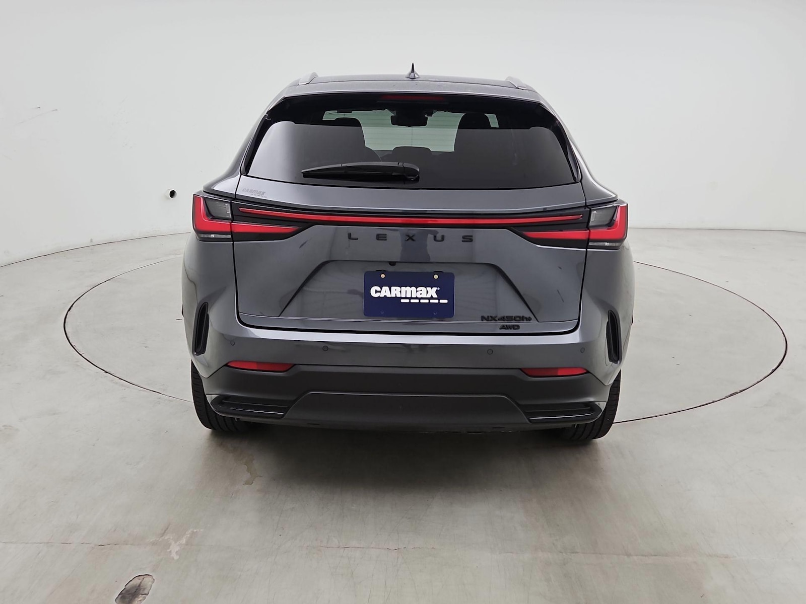 2025 Lexus NX PHEV 450h+ - Photo 6