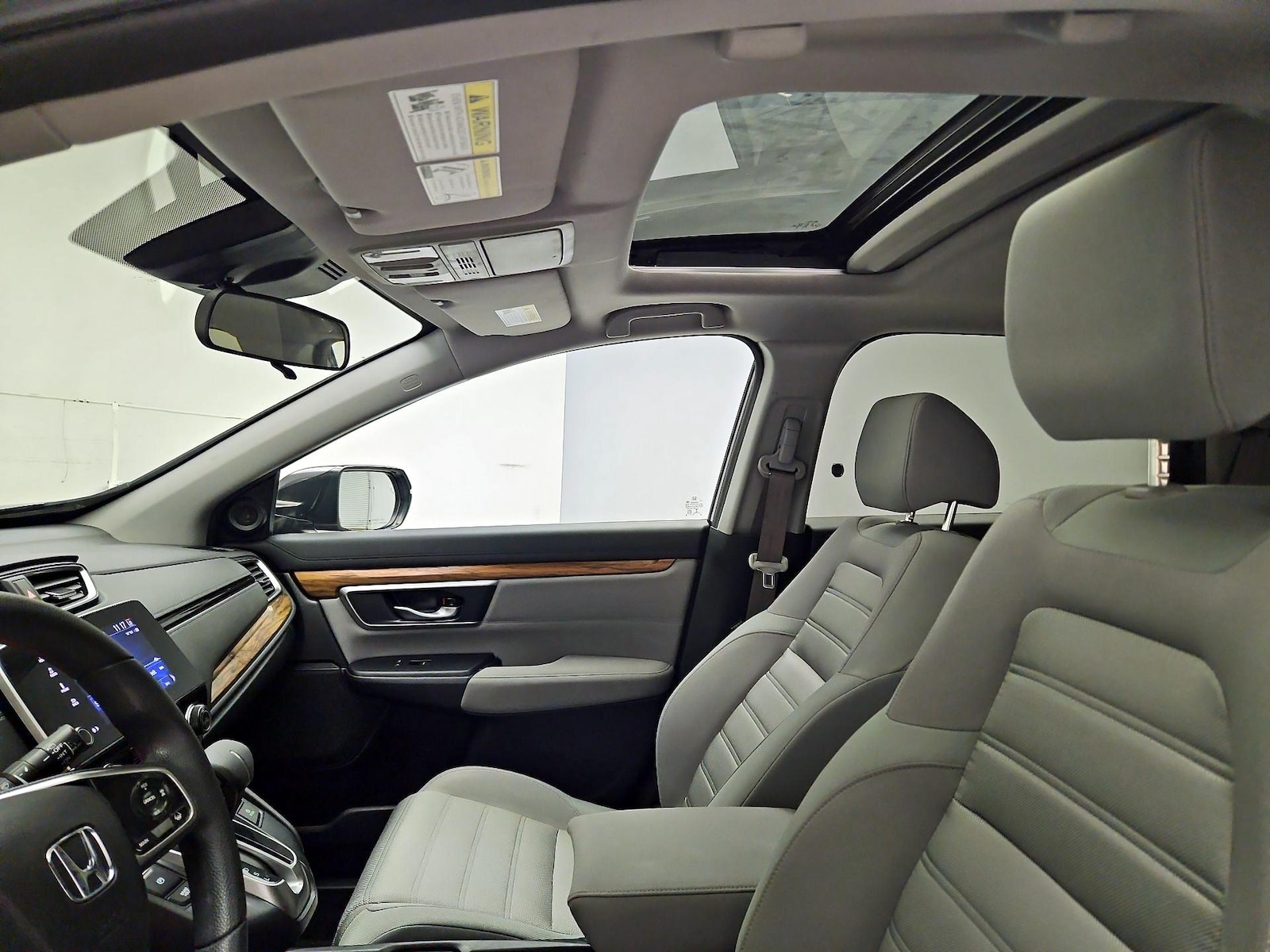 Sunroof(s) & Overhead Airbags