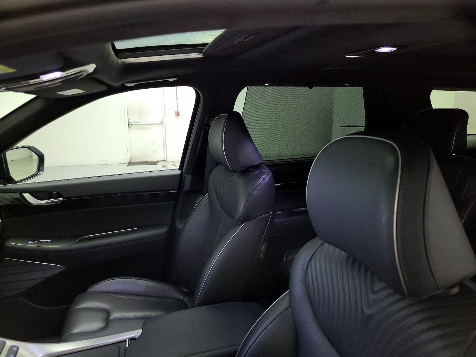 Sunroof(s) & Skylight(s)