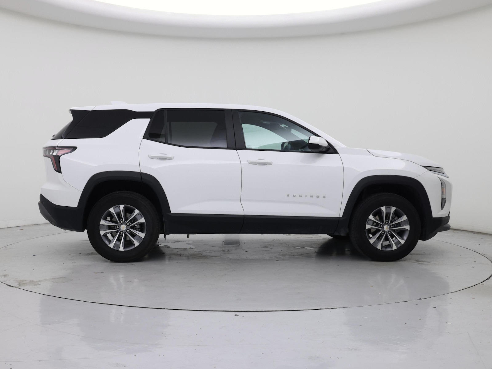 2026 Chevrolet Equinox LT - Photo 8