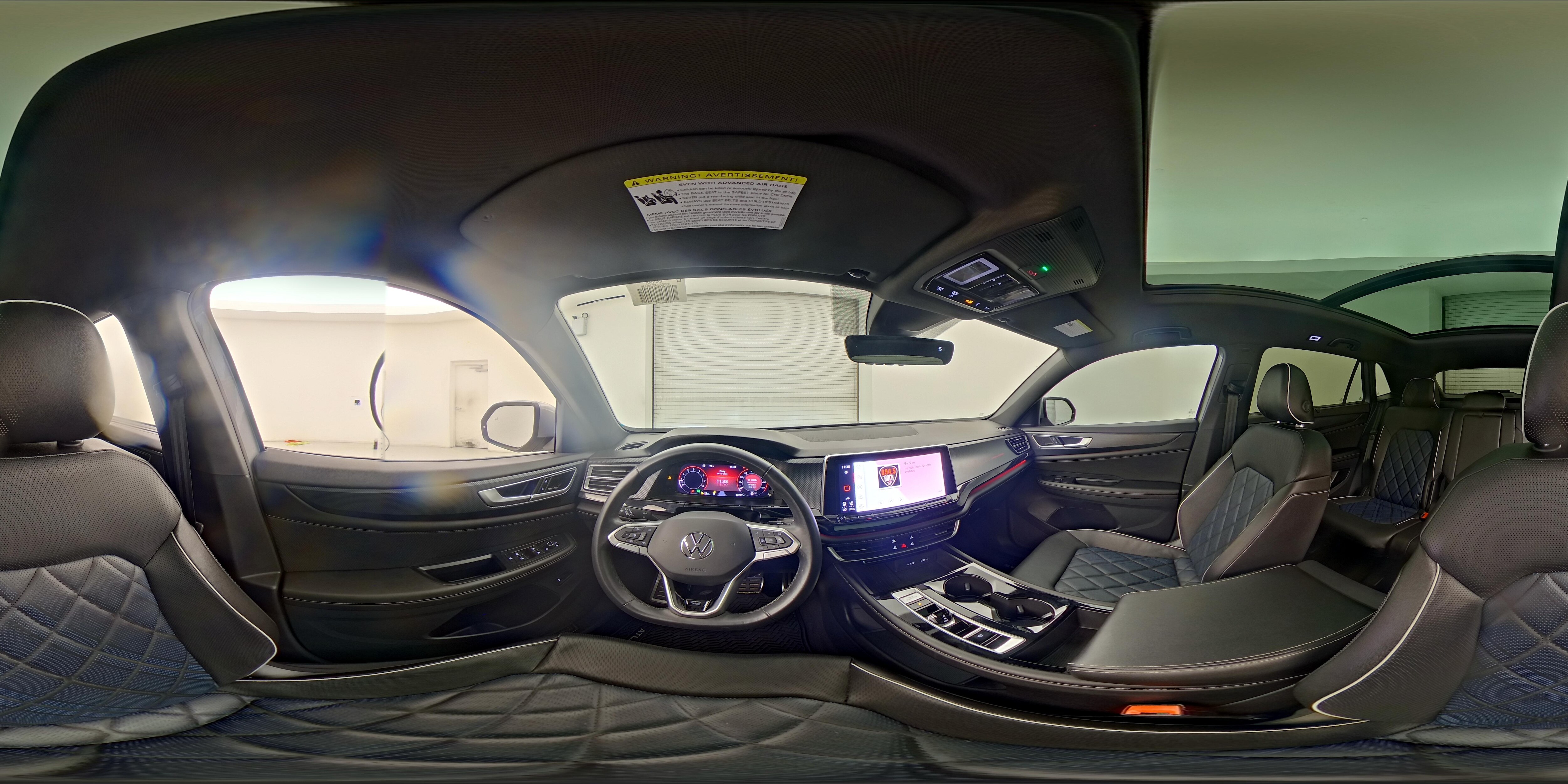 2025 Volkswagen Atlas Cross Sport SEL Premium R-LINE - Photo 30