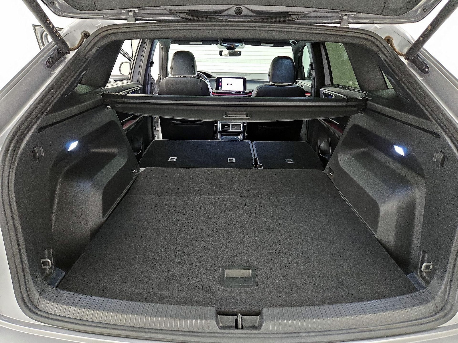 2025 Volkswagen Atlas Cross Sport SEL Premium R-LINE - Photo 24