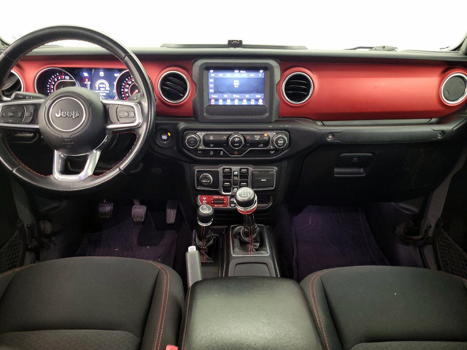 Apple CarPlay® & Android Auto™