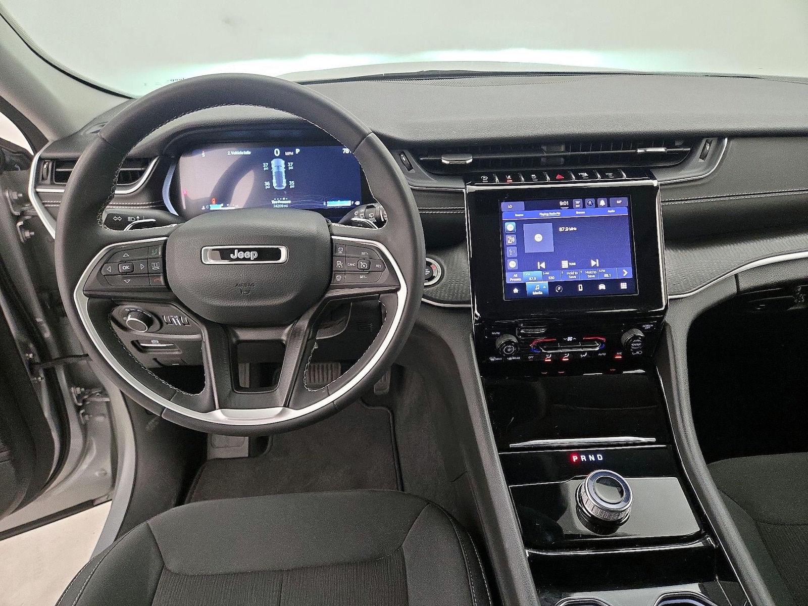 Apple CarPlay® & Android Auto™