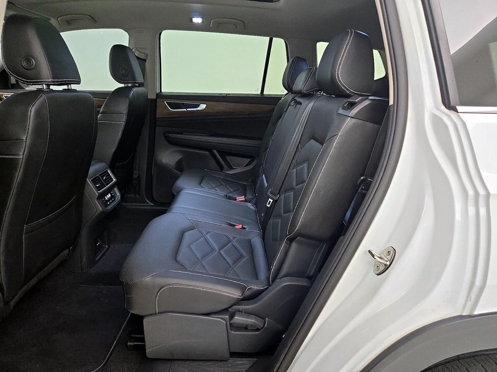 Rear Air Conditioning