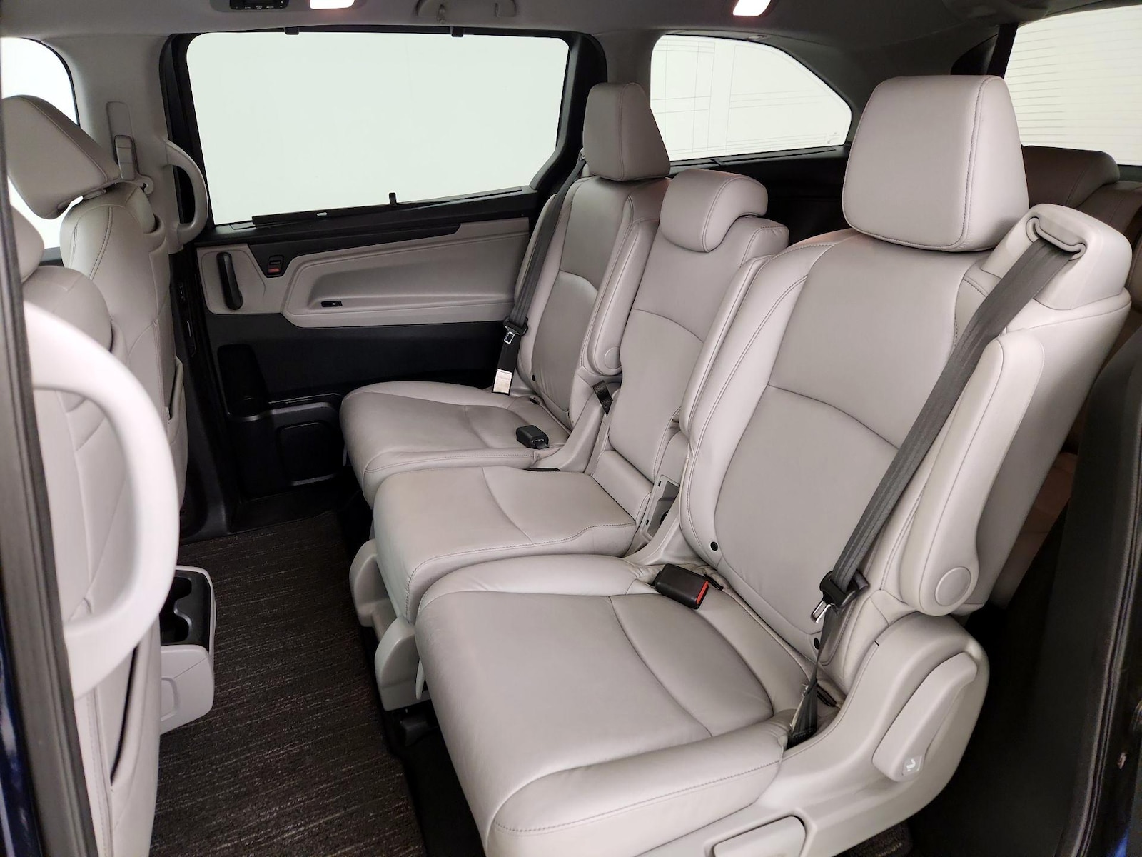 2022 Honda Odyssey Touring - Photo 22