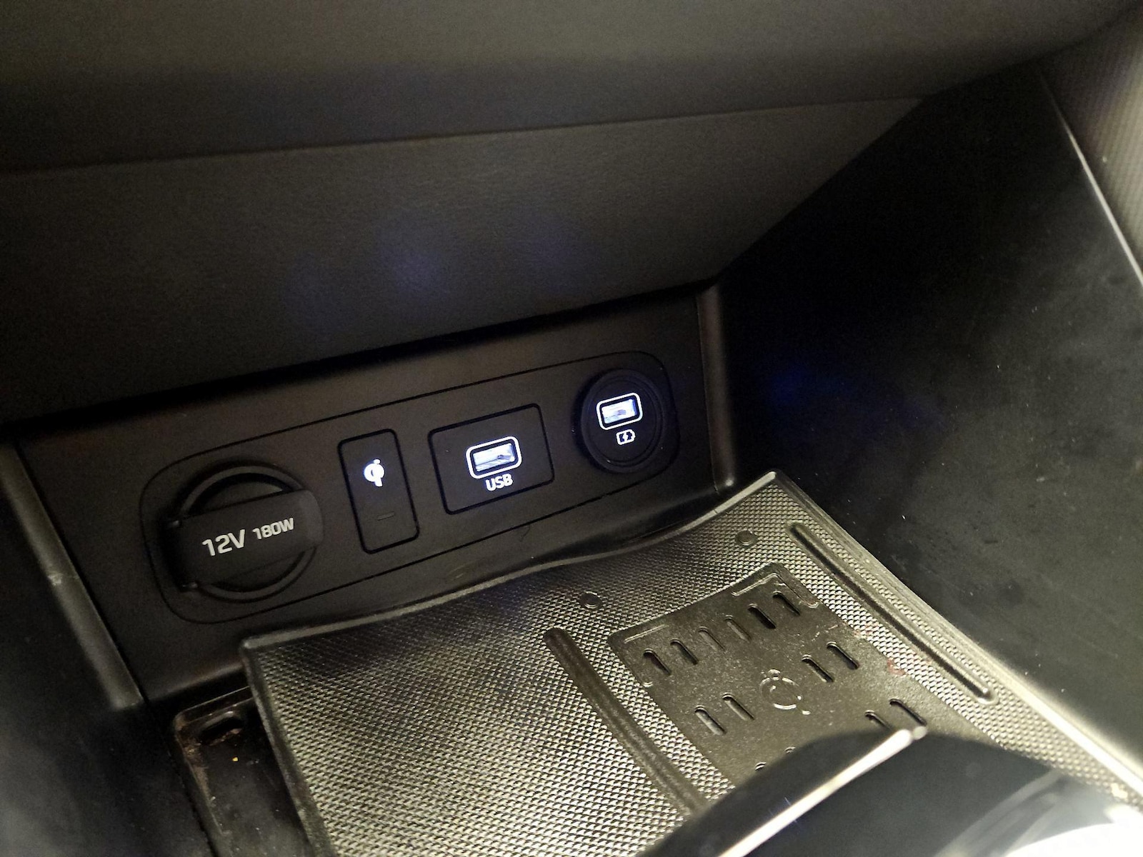 2020 Hyundai Sonata Limited - Photo 20