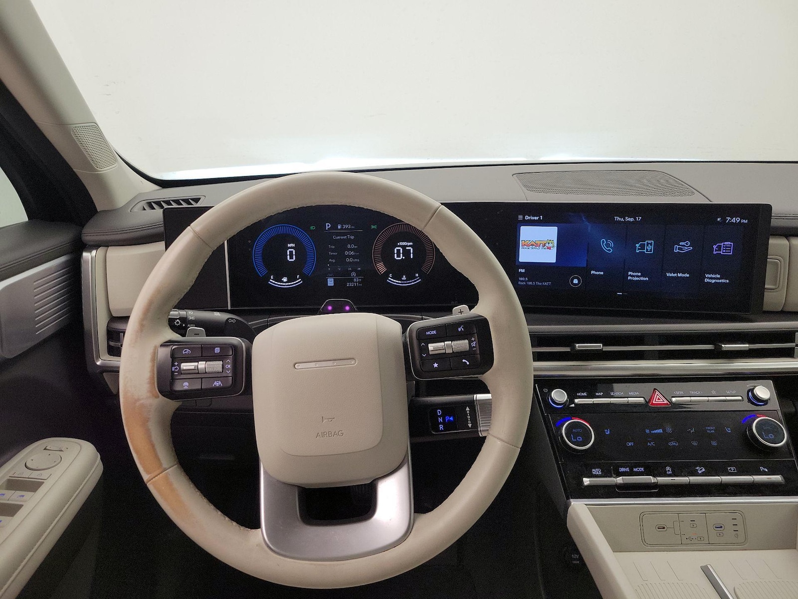 2025 Hyundai Santa Fe SEL - Photo 11