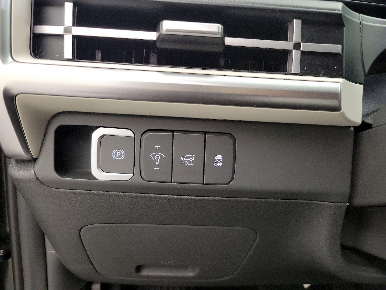 2025 Hyundai Santa Fe SEL - Photo 14