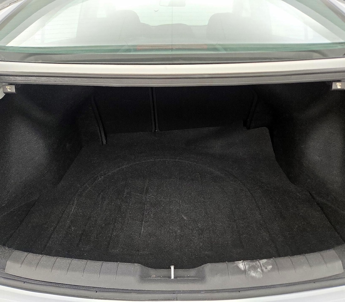 Trunk/Cargo (Seats Up)
