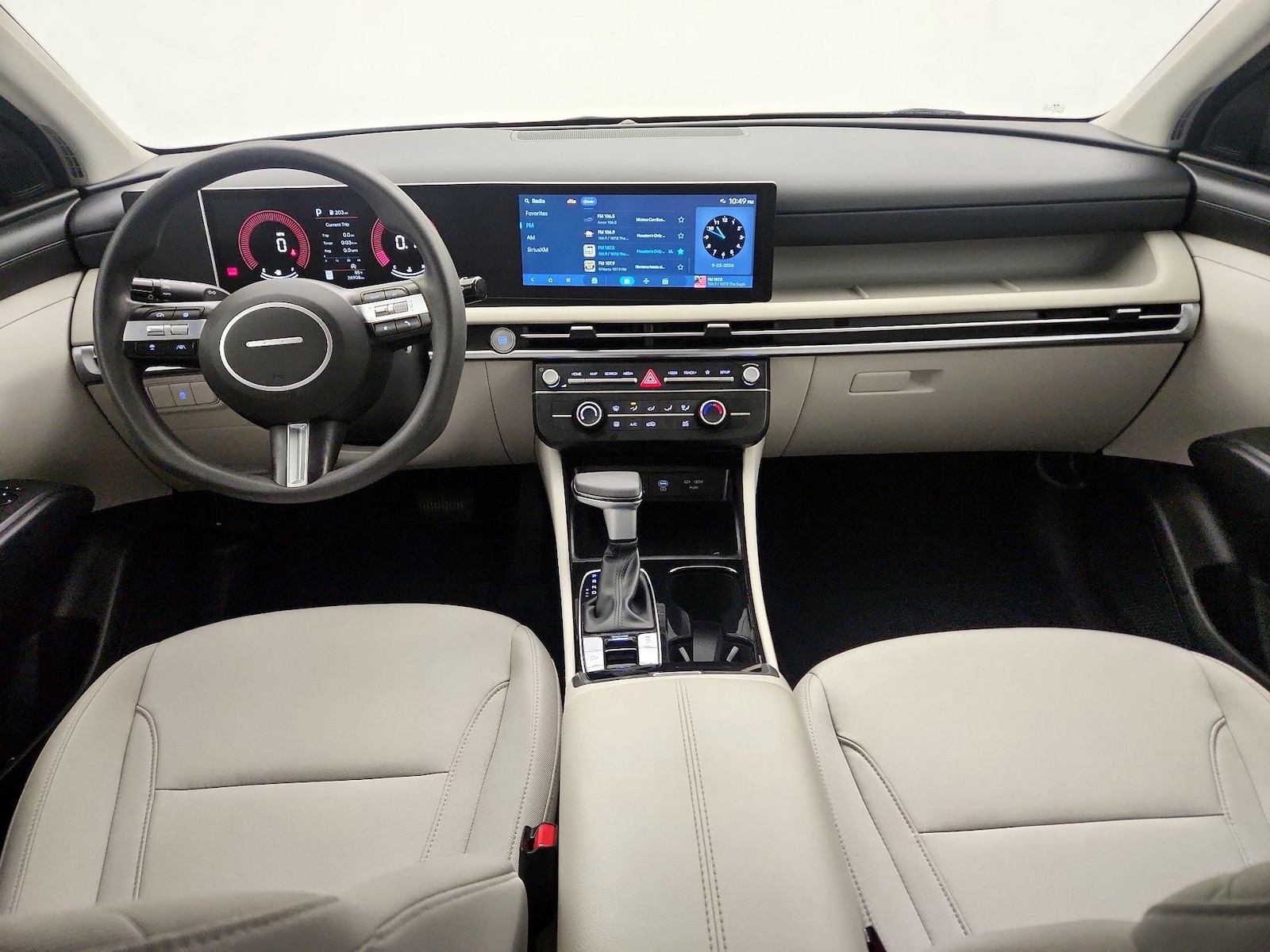 2025 Hyundai Tucson SE - Photo 10