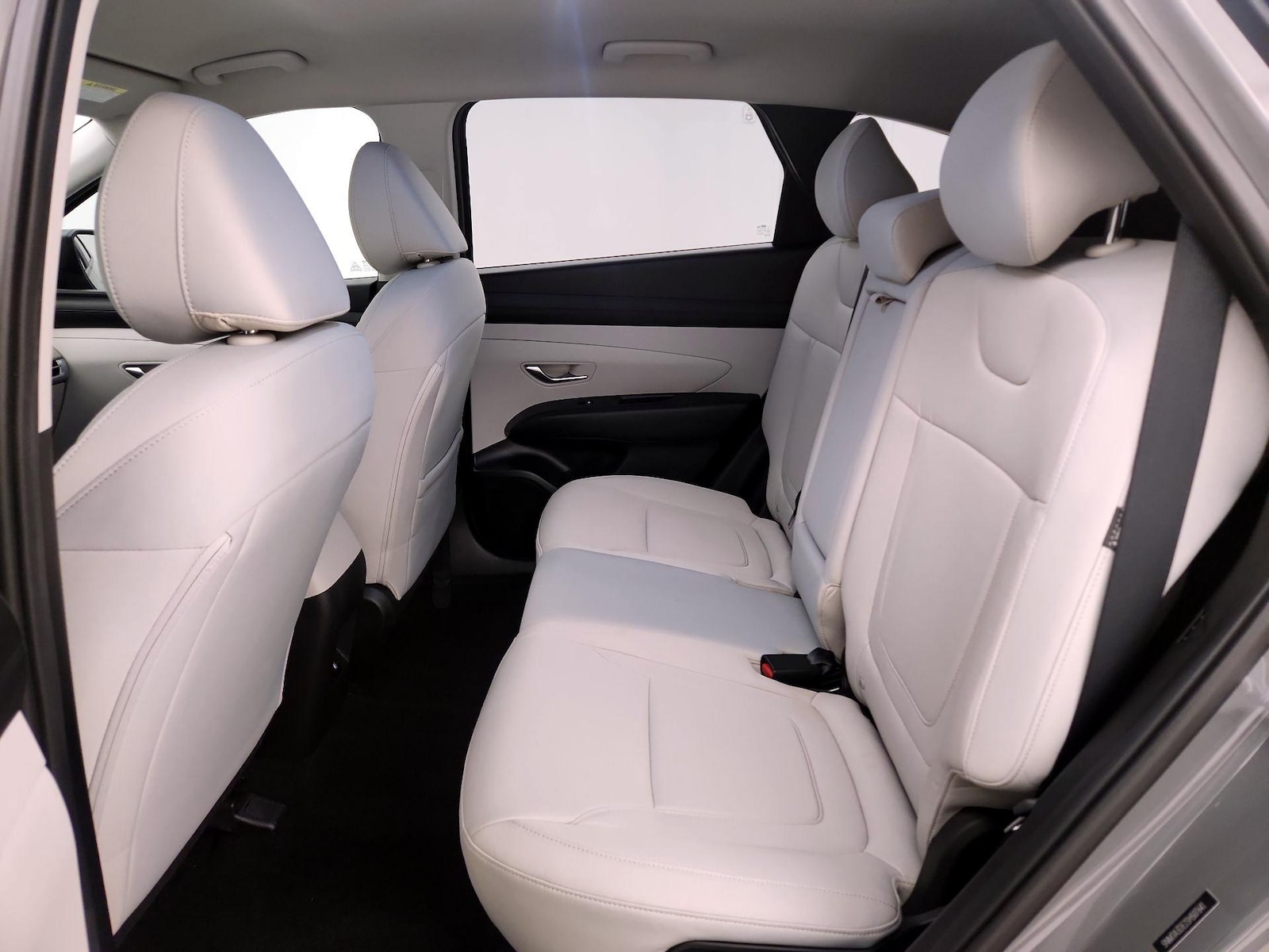 2025 Hyundai Tucson SE - Photo 20