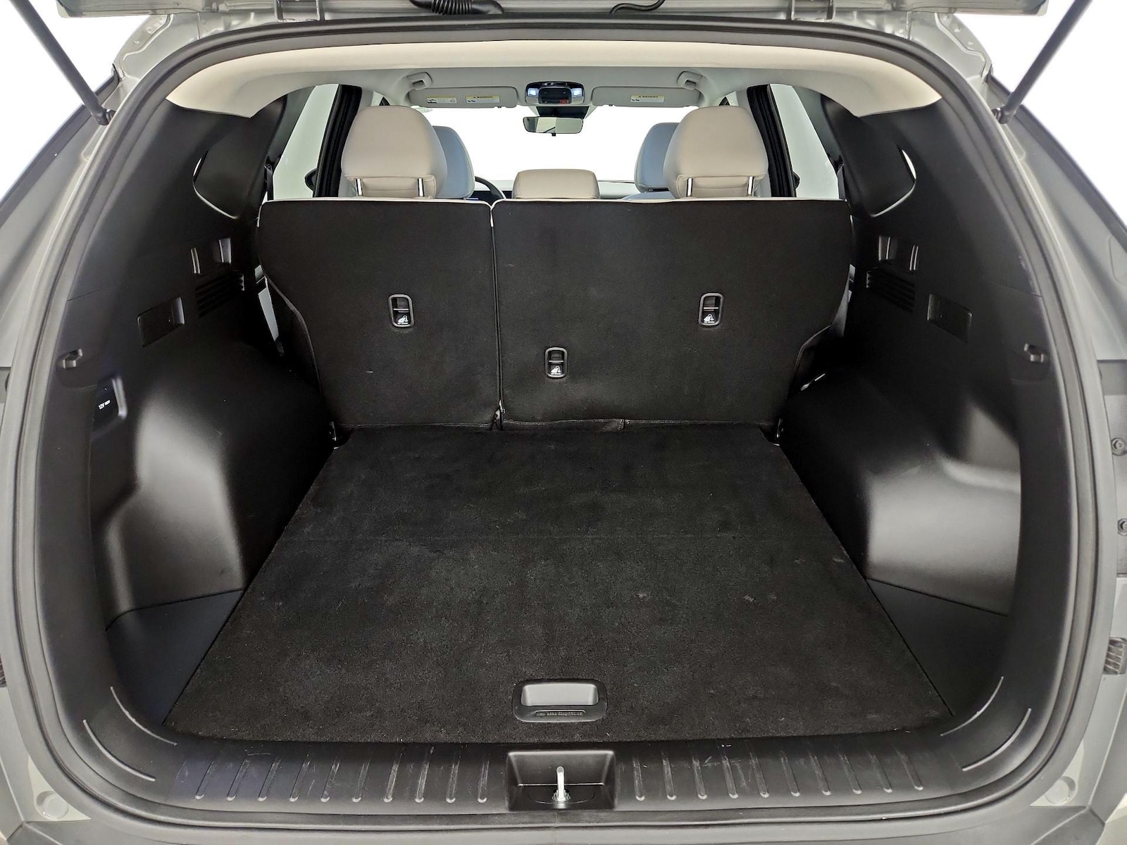 2025 Hyundai Tucson SE - Photo 21
