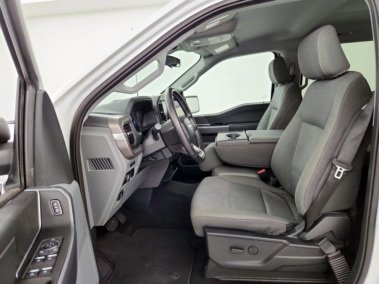 Power Seat(s) & Side Airbags
