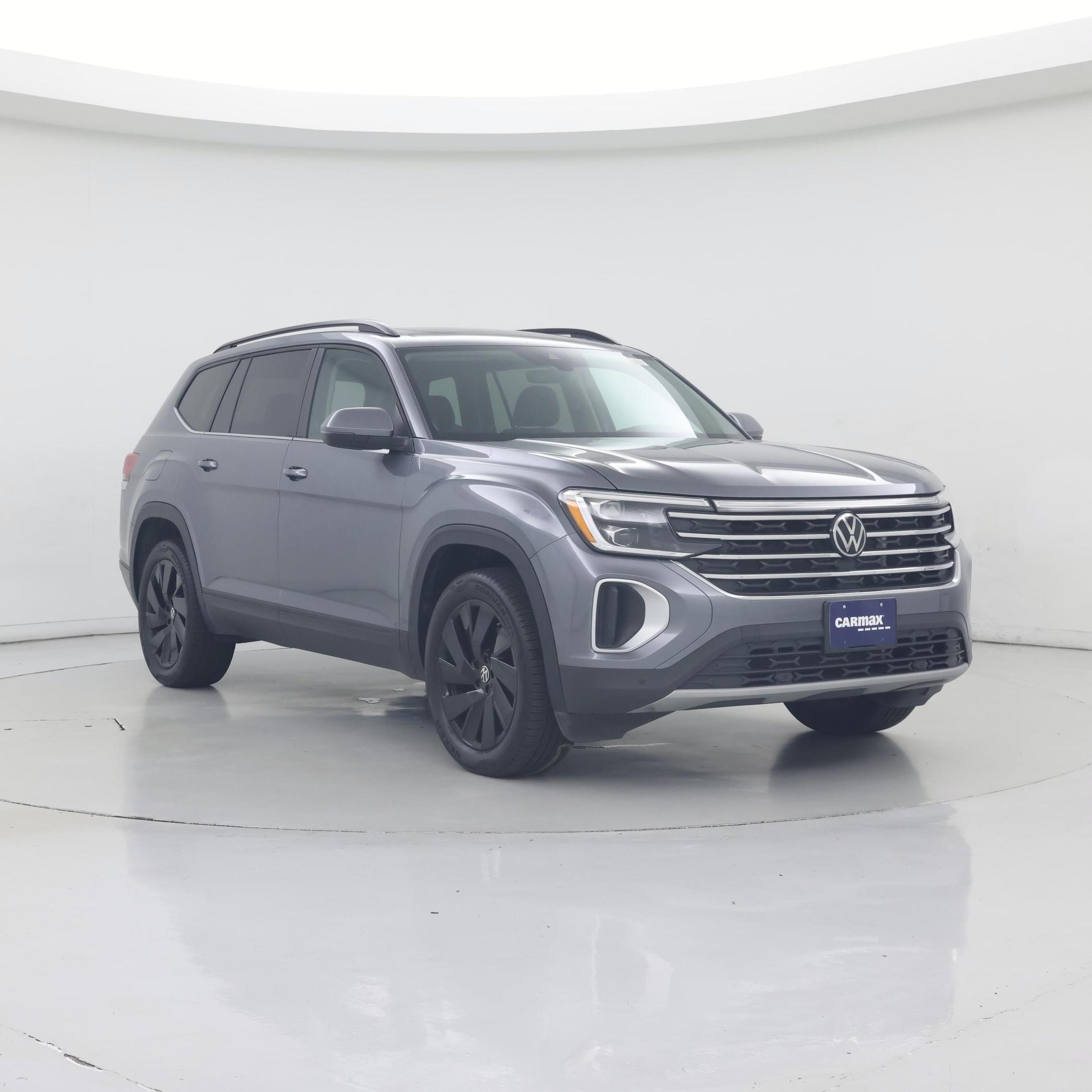 Gray 2025 Volkswagen Atlas SUV / Crossover Front-Wheel Drive Automatic