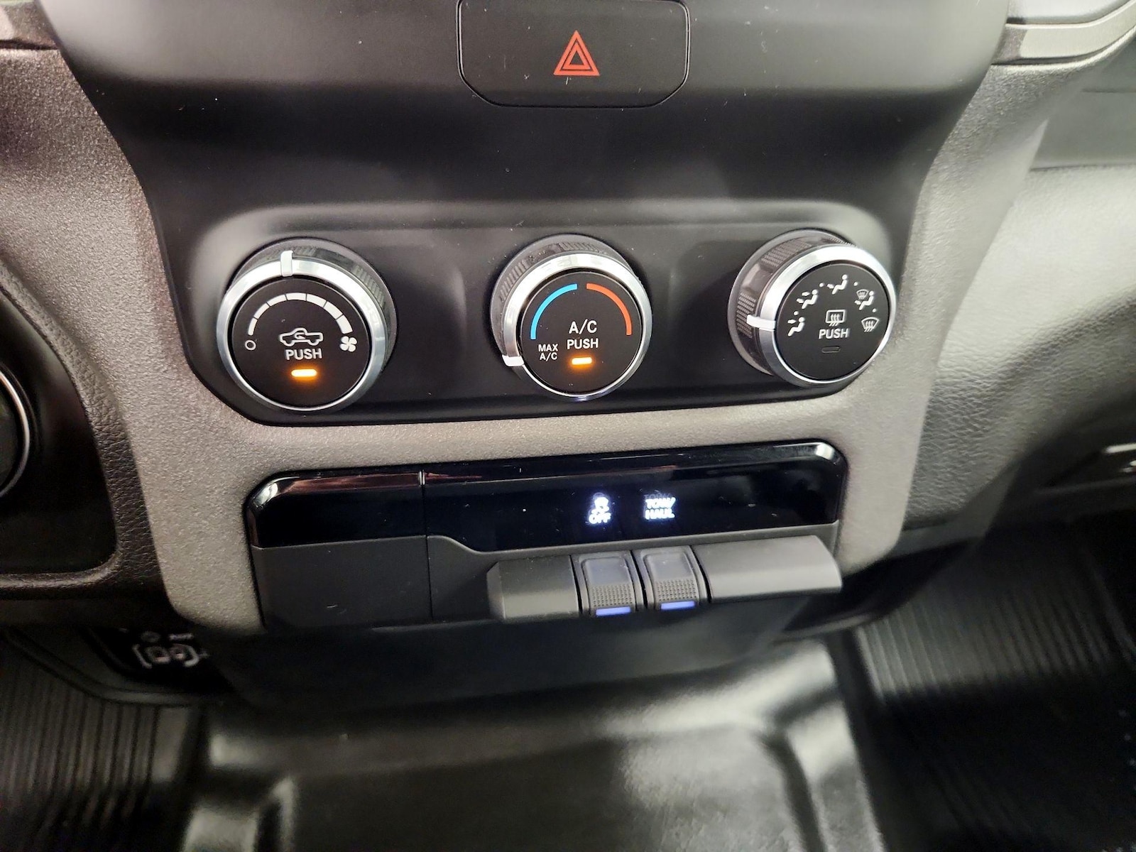 2023 RAM Ram 1500 Pickup Tradesman - Photo 17