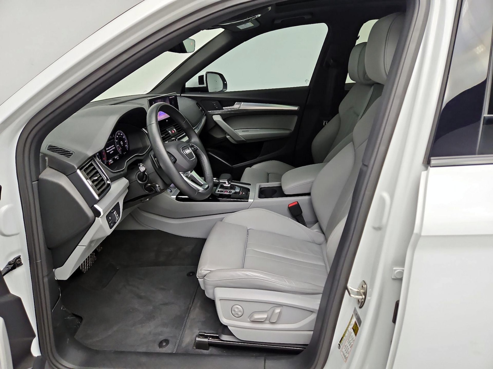 2024 Audi Q5 Premium - Photo 12