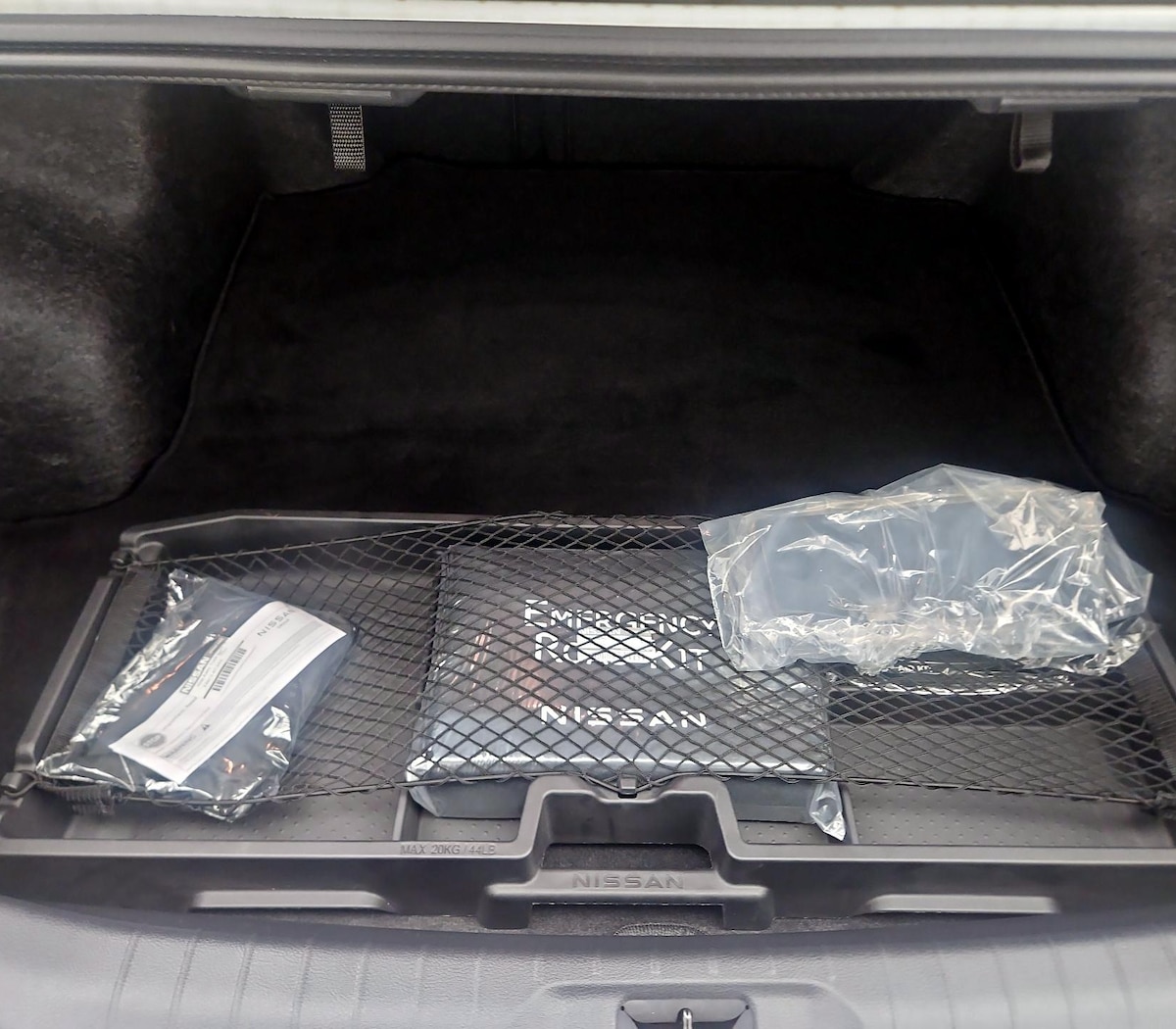 Trunk/Cargo (Seats Up)