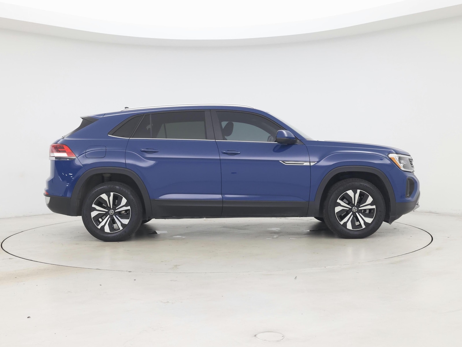 2025 Volkswagen Atlas Cross Sport SE - Photo 8