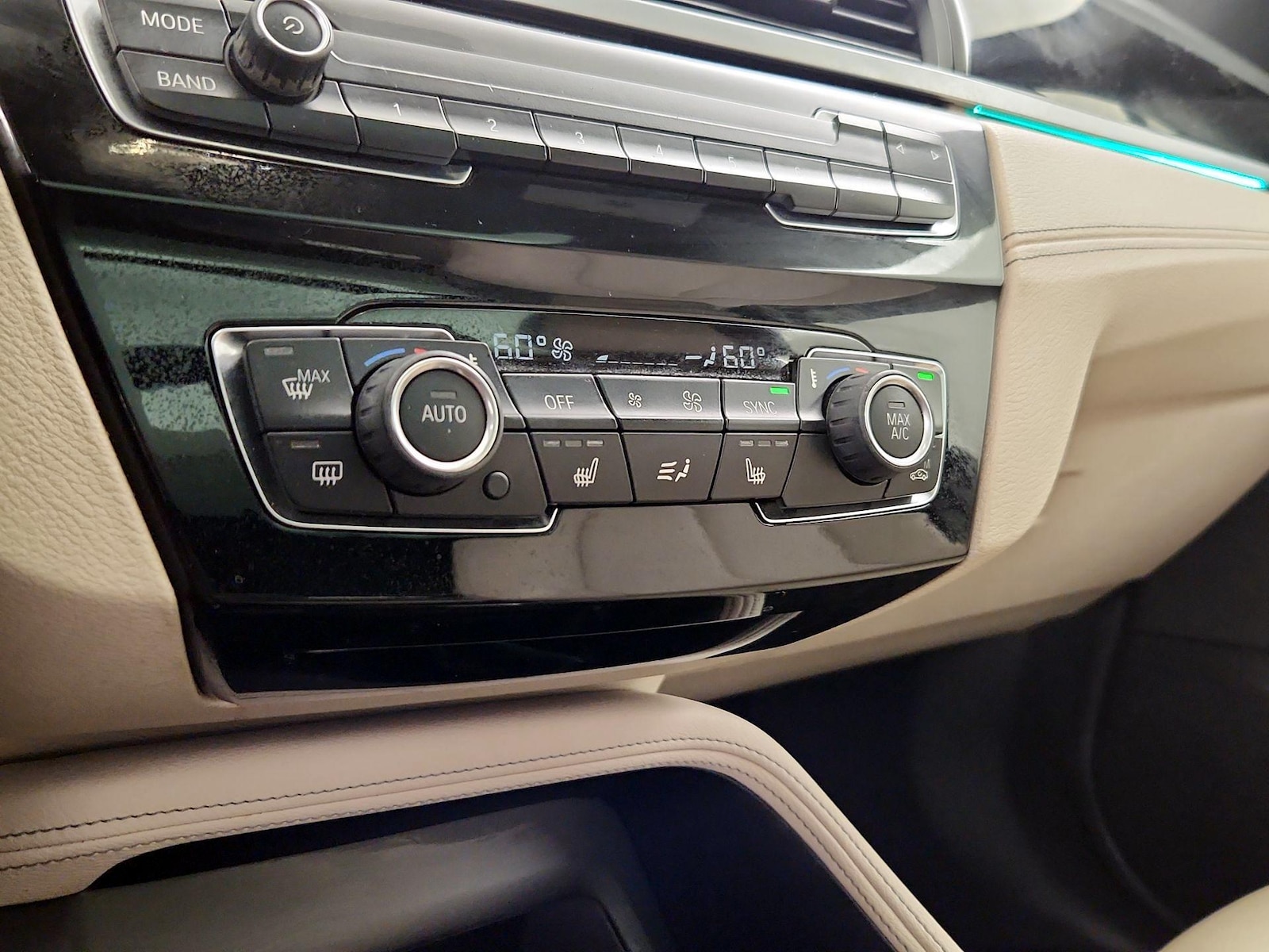2021 BMW X1 28i - Photo 18