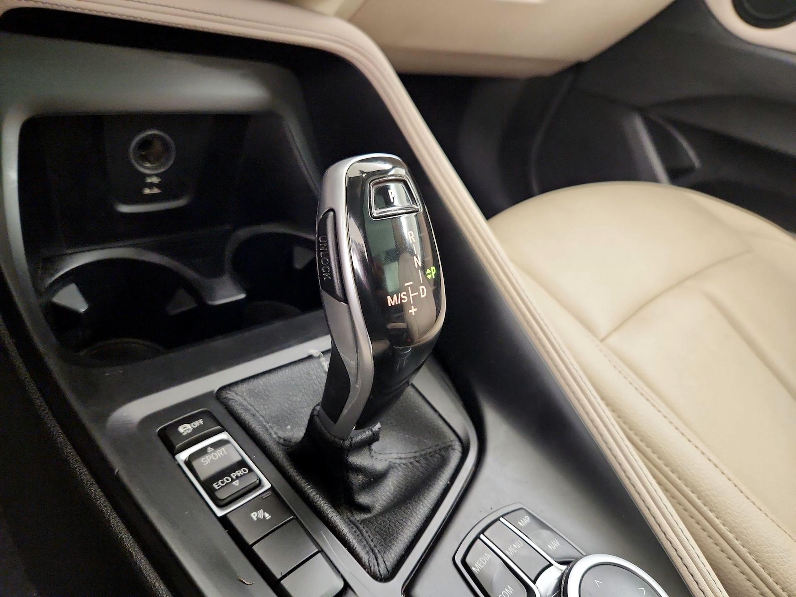 2021 BMW X1 28i - Photo 19