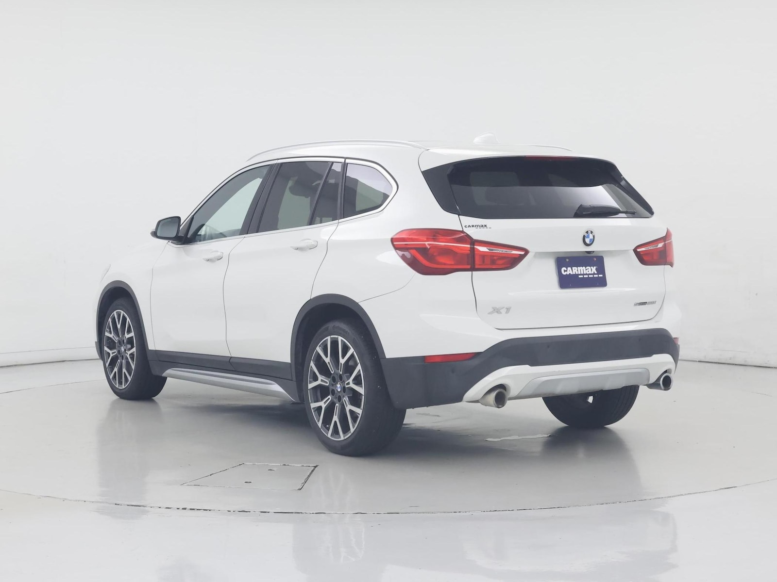 2021 BMW X1 28i - Photo 3