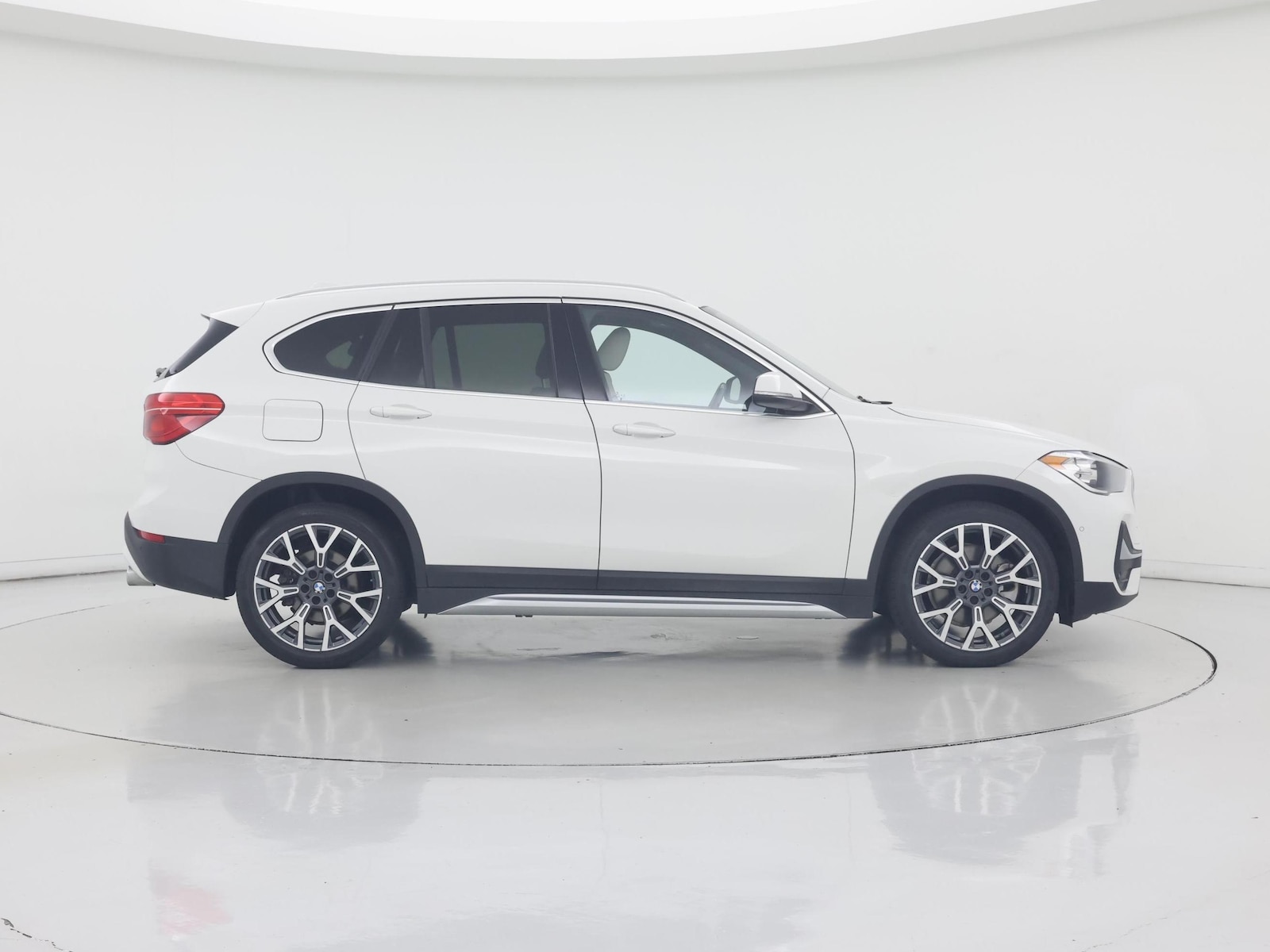 2021 BMW X1 28i - Photo 8