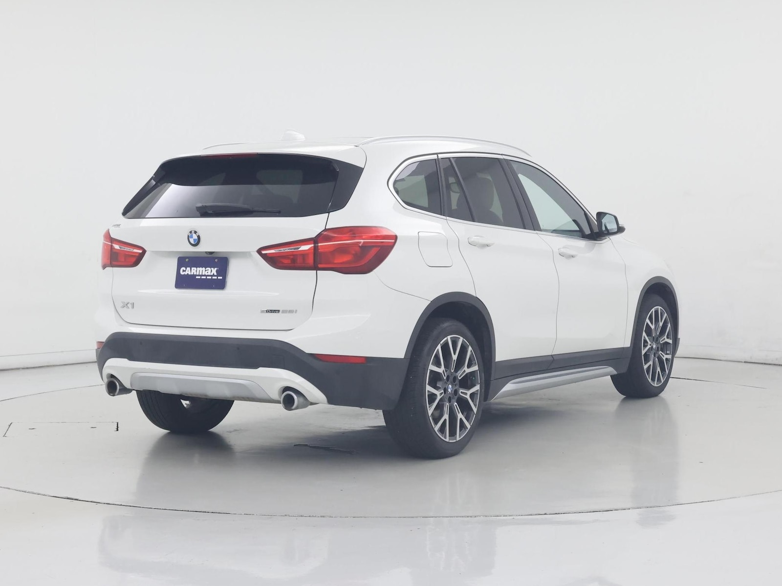 2021 BMW X1 28i - Photo 9