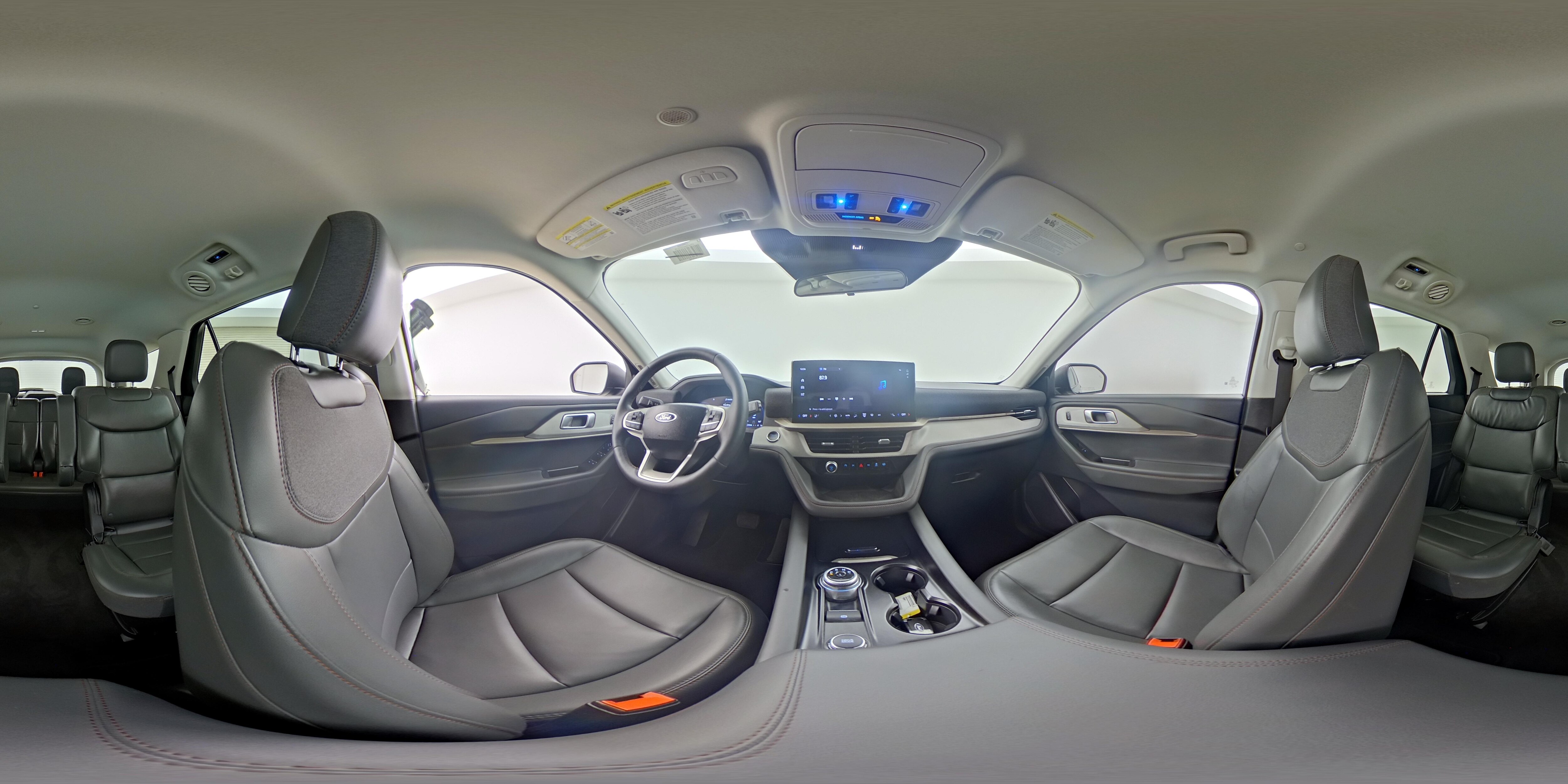 2025 Ford Explorer Active - Photo 25
