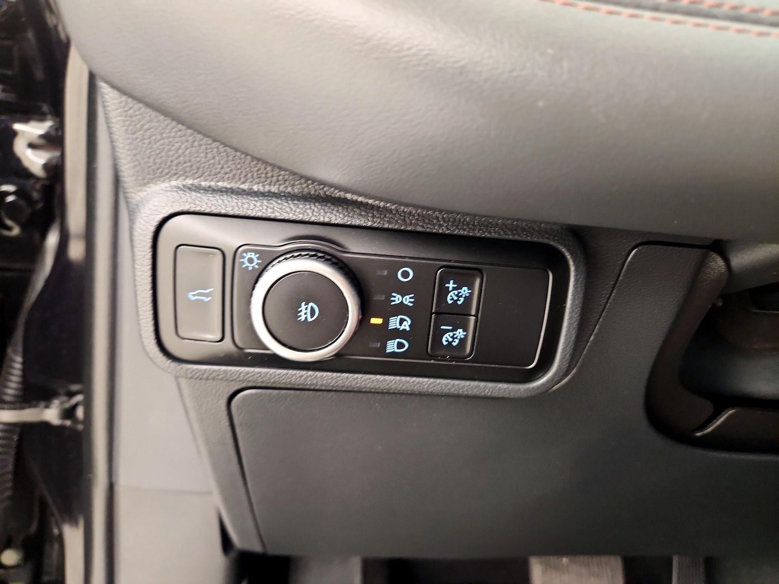 2025 Ford Explorer Active - Photo 14