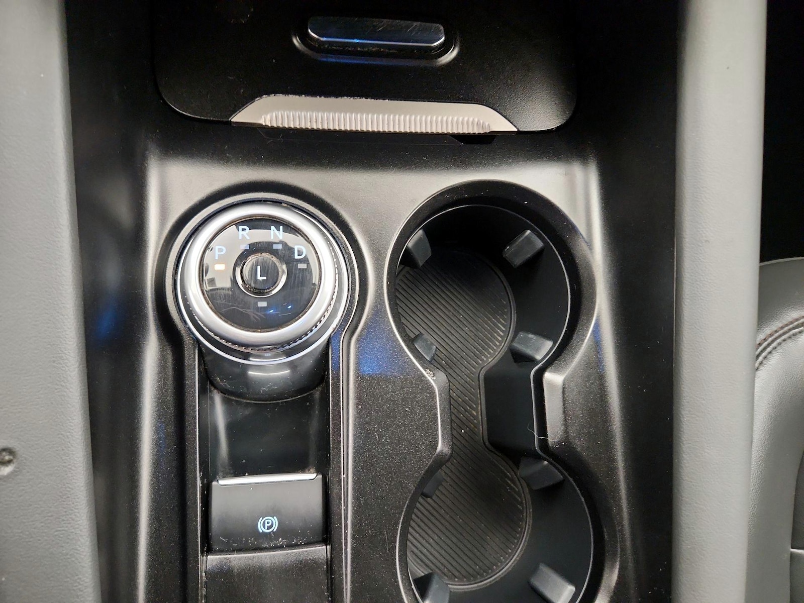 2025 Ford Explorer Active - Photo 18