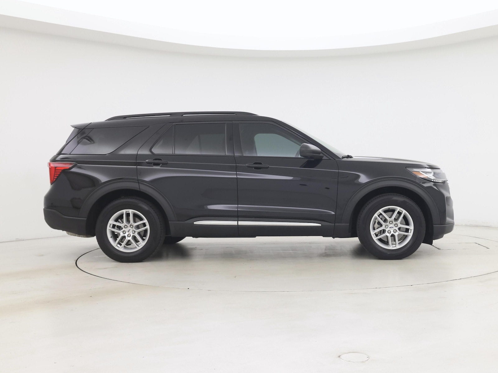 2025 Ford Explorer Active - Photo 8