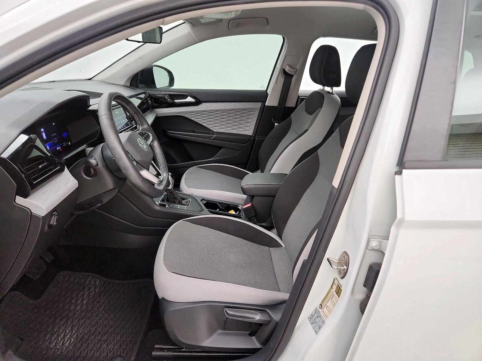 2022 Volkswagen Taos S - Photo 12