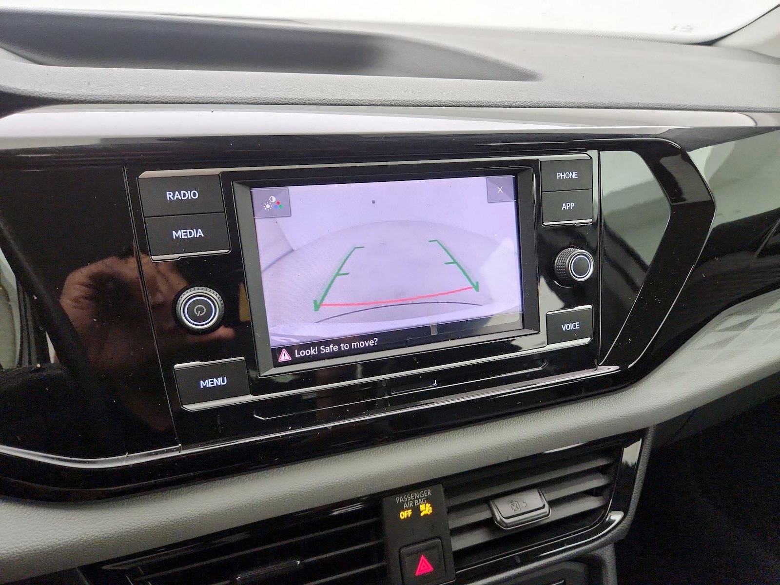 2022 Volkswagen Taos S - Photo 15