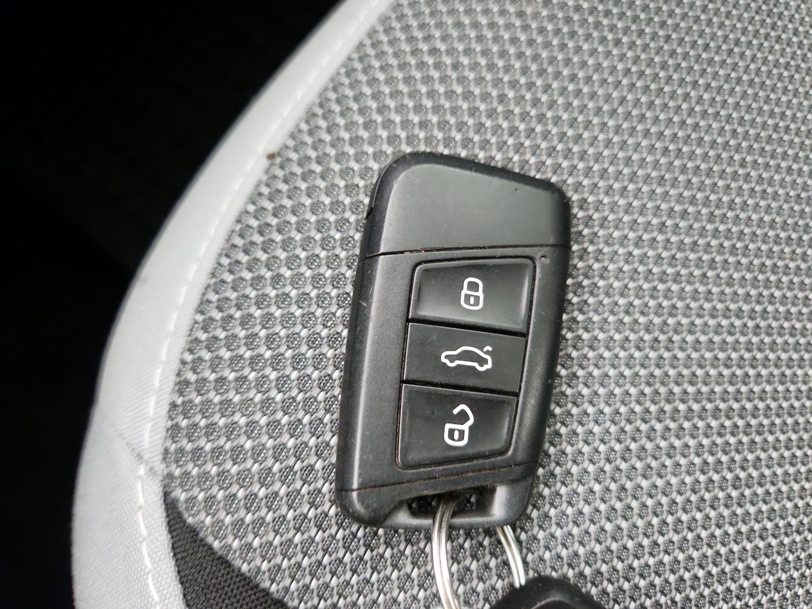 2022 Volkswagen Taos S - Photo 23