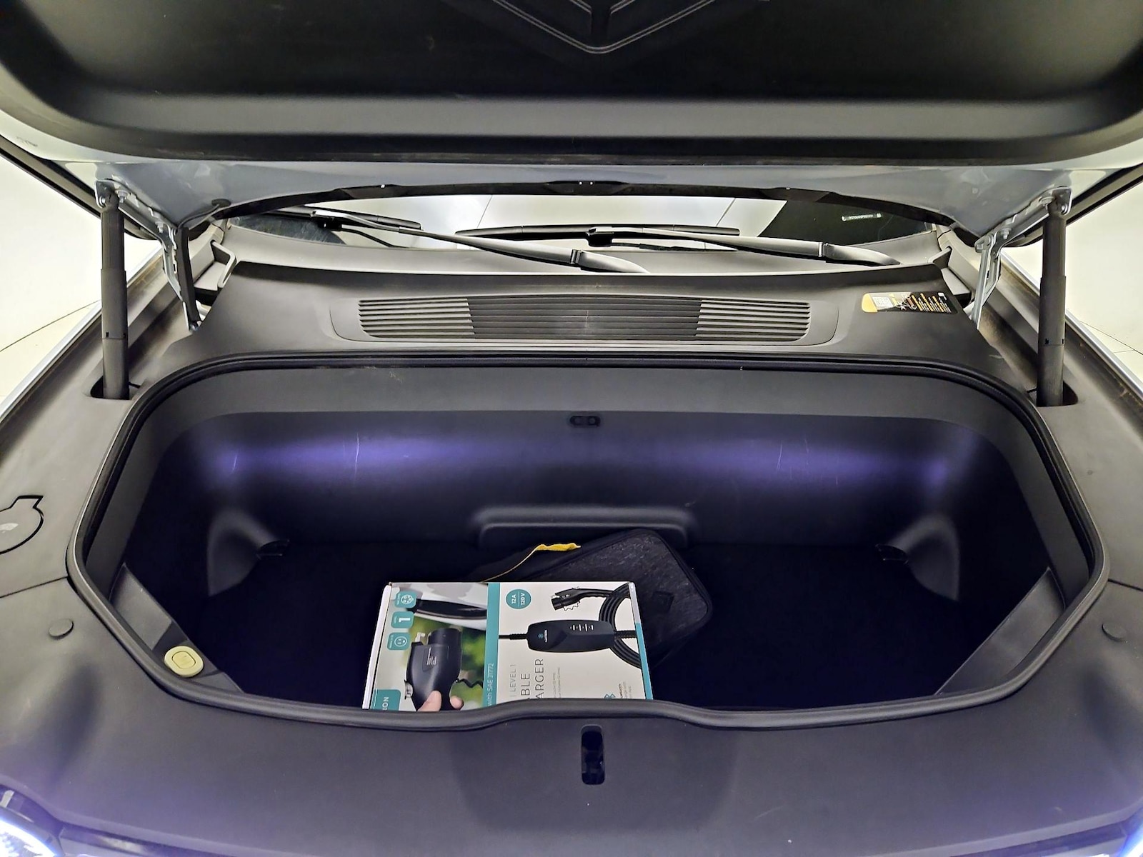 2023 Rivian R1T Adventure - Photo 20