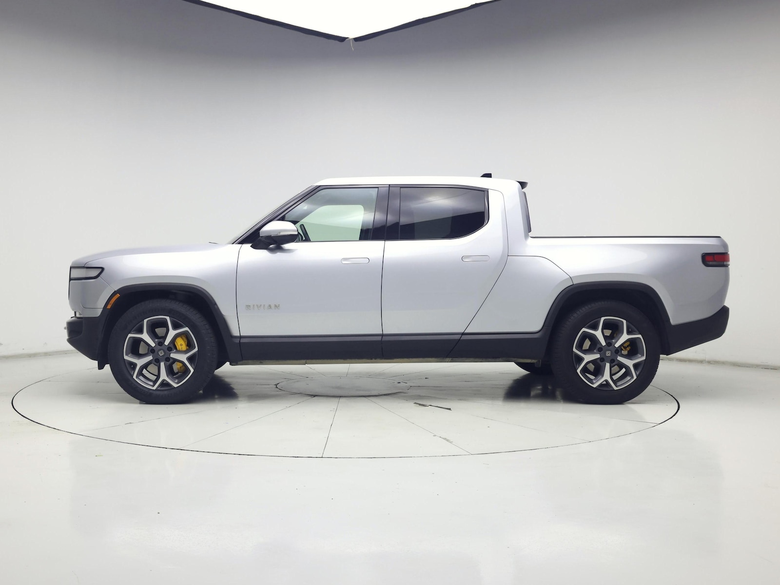 2023 Rivian R1T Adventure - Photo 4