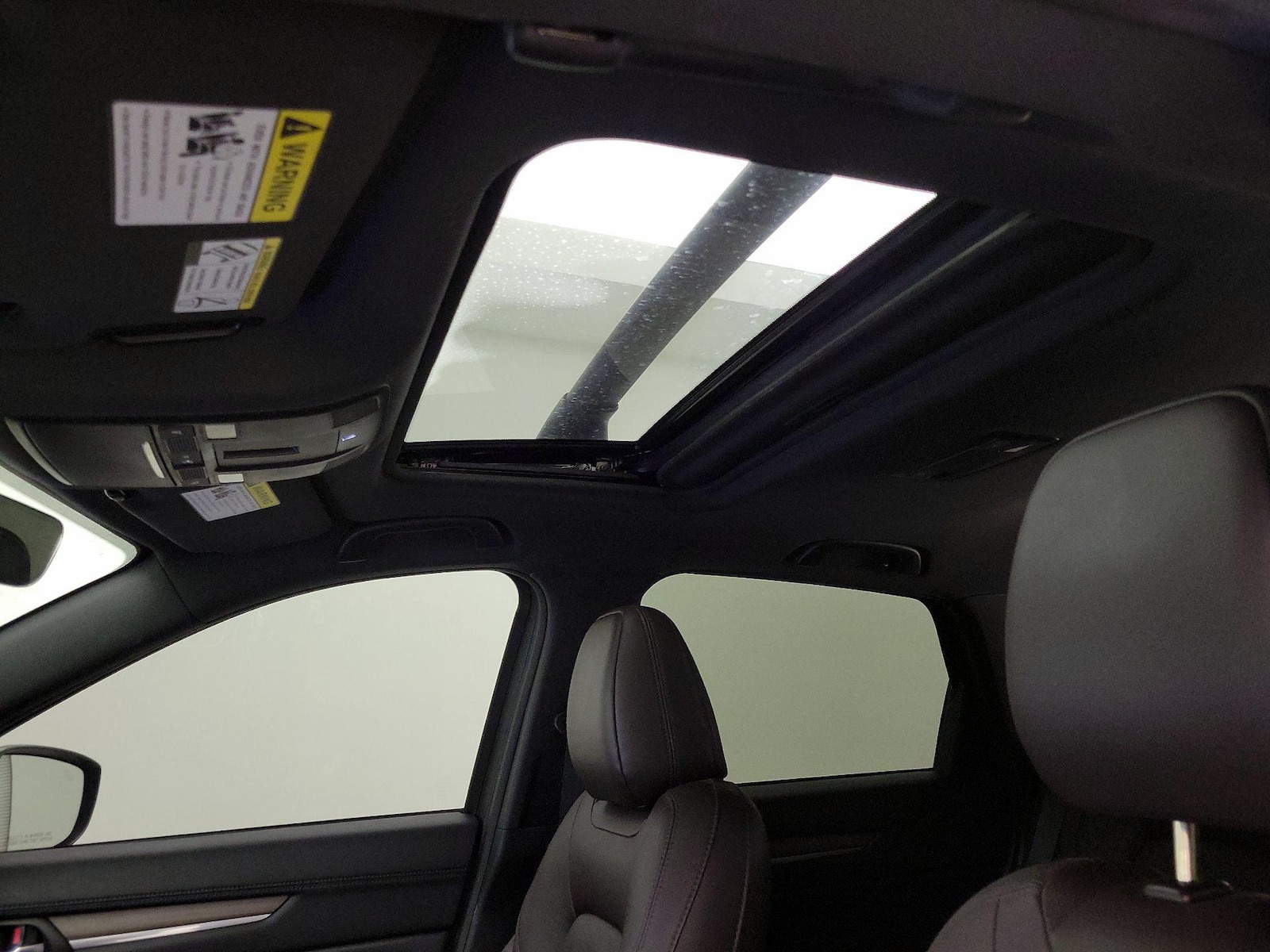 Sunroof(s) & Overhead Airbags